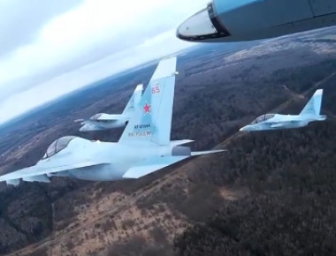 Πετώντας πάνω από τη Μόσχα: Η Ρωσία προετοιμάζεται για την «Ημέρα της Νίκης» (βίντεο)